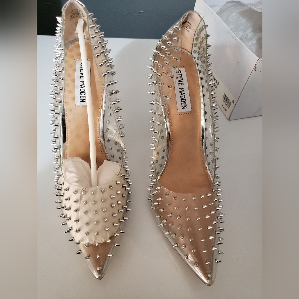 Ladies shoes